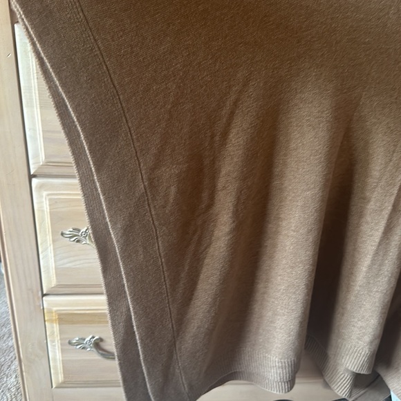 Hugo Boss | Tan Turtleneck Virgin Wool Landera Poncho One Size - Picture 4 of 7